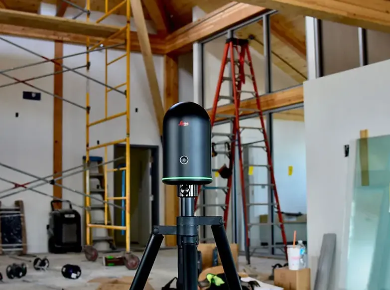 Scanner 3D Leica BLK360 en intervention chantier construction bois - études techniques Renotech Moselle, relevé laser, plans 2D 3D BIM